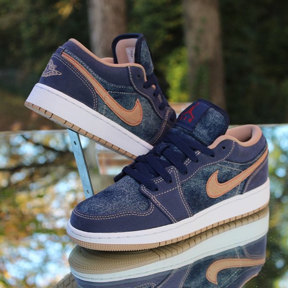 Air Jordan 1 Low Denim - Picture 3 of 16